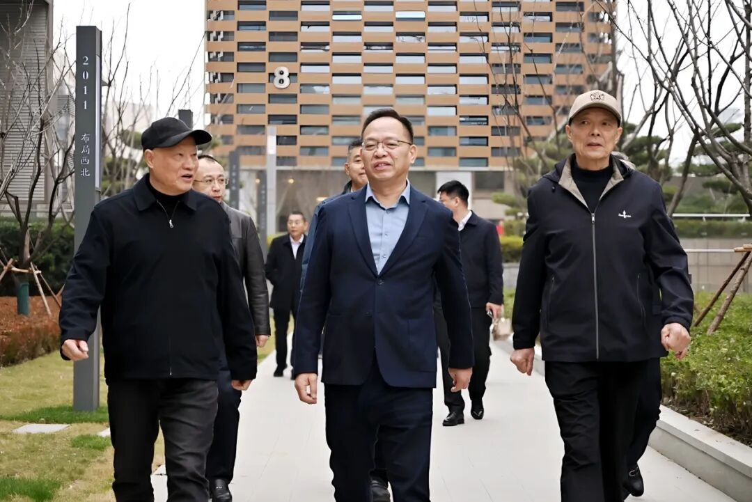 1767495337105646.jpg 640 (3).jpg